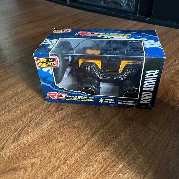 Remote control truck and helicopter kids toys fun - Picture 5 of 6